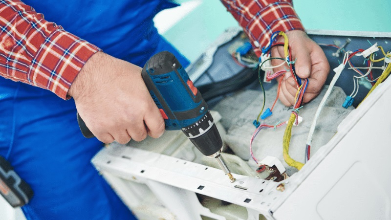 Bahçelievler Toshiba Toshiba çamaşır makinesi kart tamiri – Su almama arızası orijinal parça ile giderildi. - Teknik servis örneği